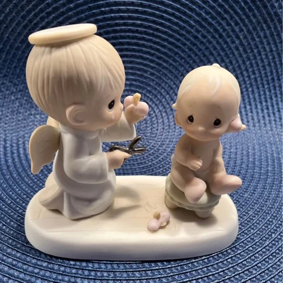 Precious moments baby first bundle lot figurines ensco babies - Picture 2 of 10